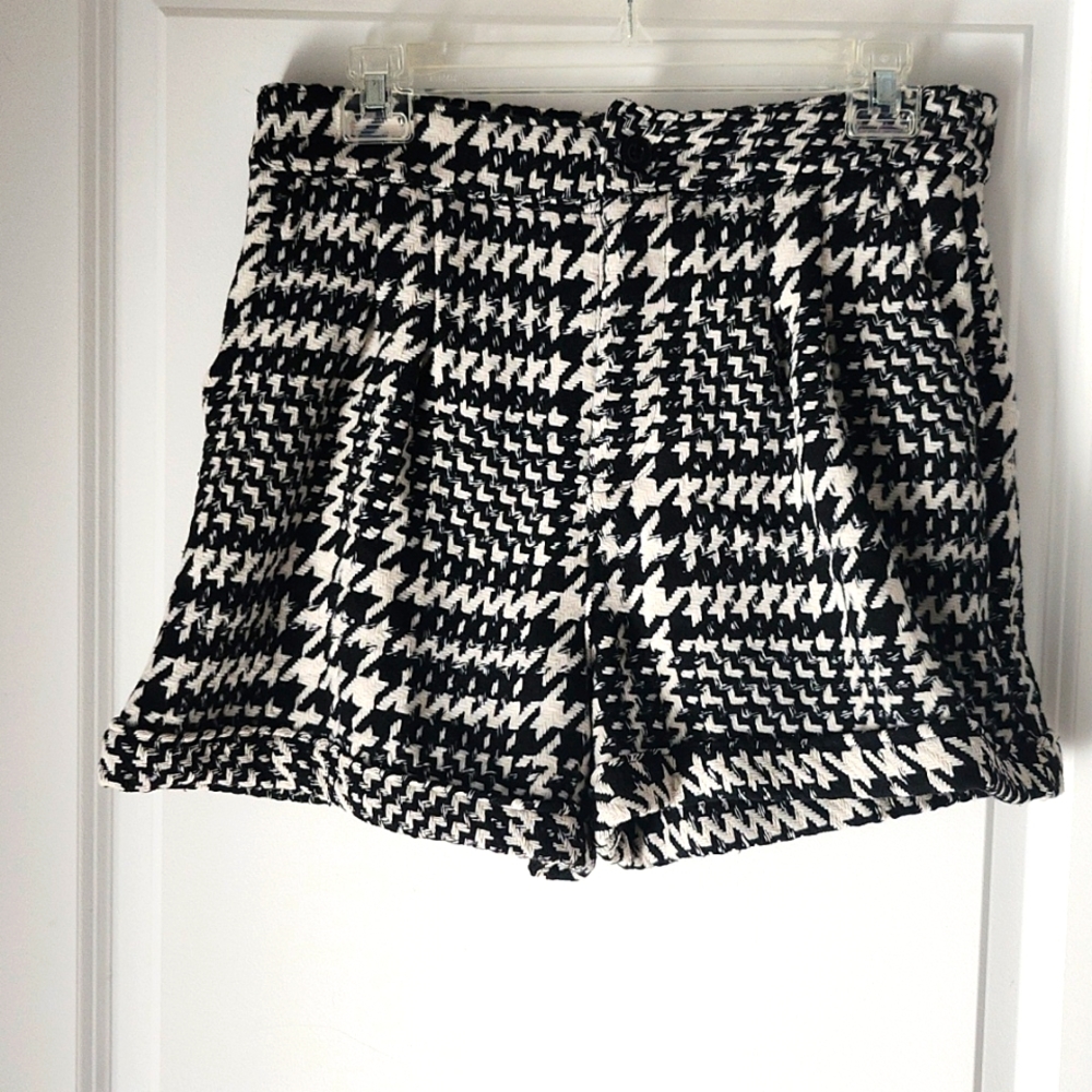 NWT Tweed shorts